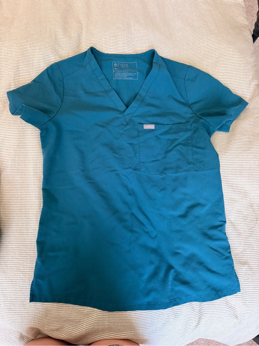 Figs size XS Top and 2 Pants Set - Picture 2 of 9
